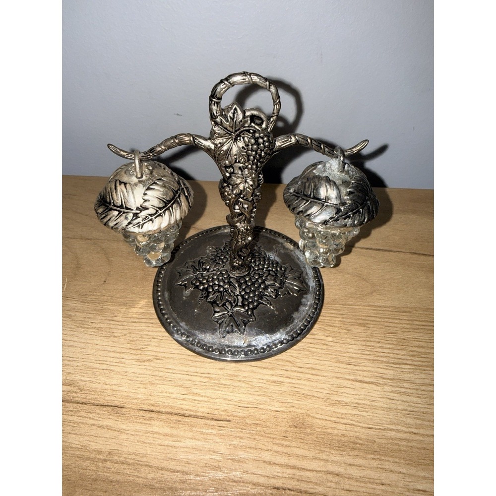 Godinger Silver Art Company Salt & Pepper Shaker Set With Stand Grape Theme READ
